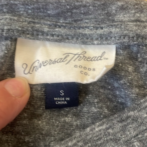 Universal Thread twist-front tee - Picture 3 of 3